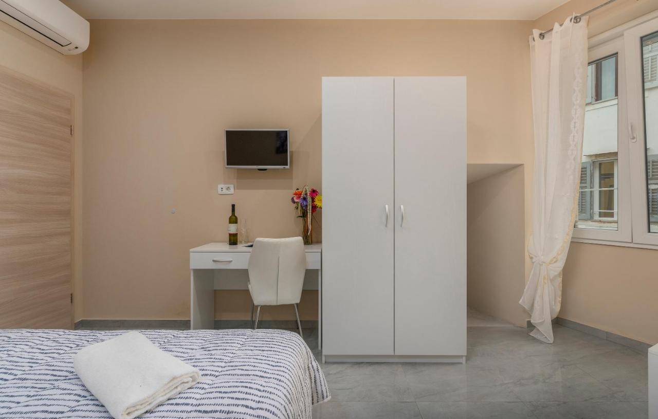 Roberto Rooms Poreč Extérieur photo
