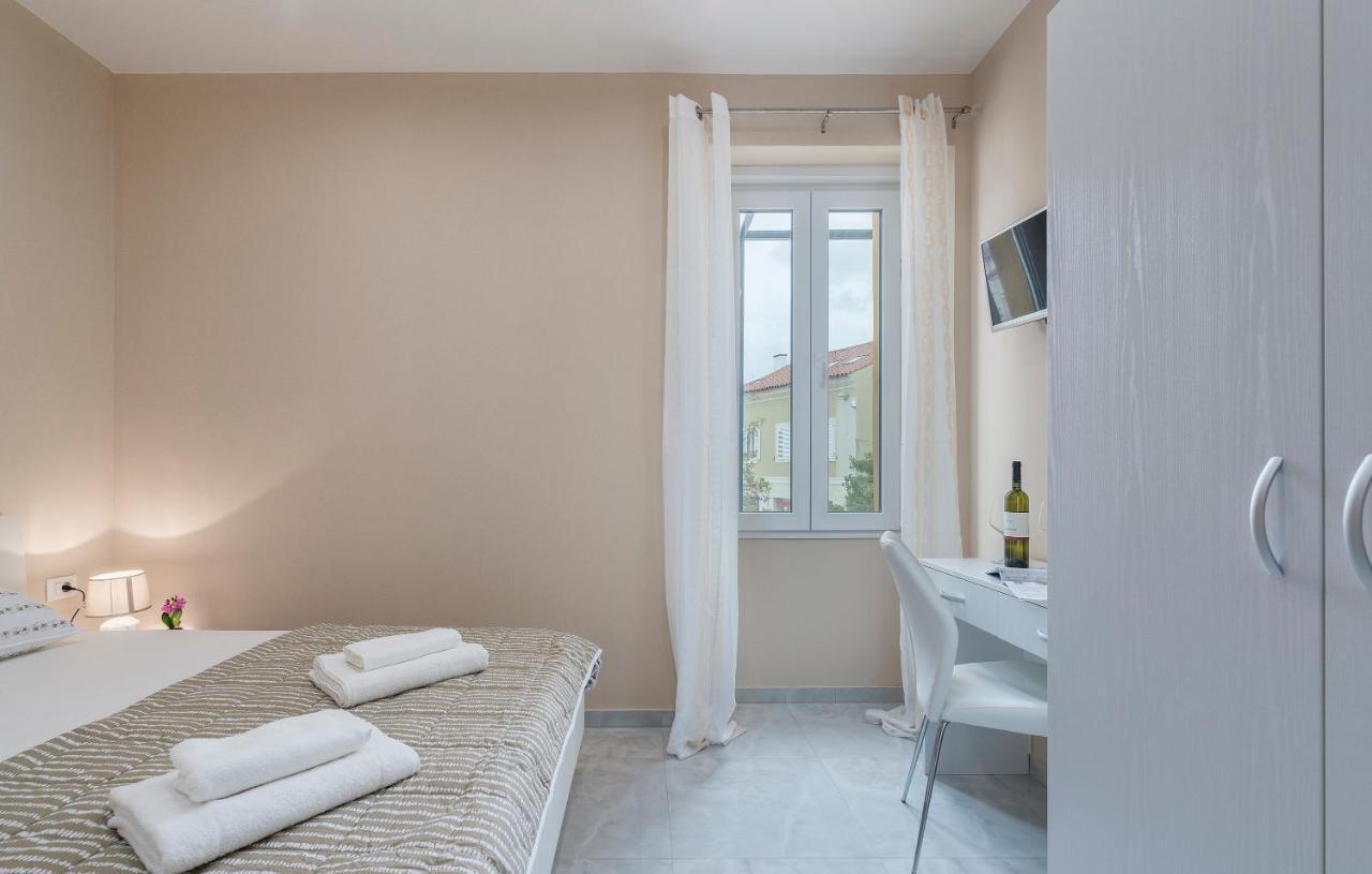 Roberto Rooms Poreč Extérieur photo