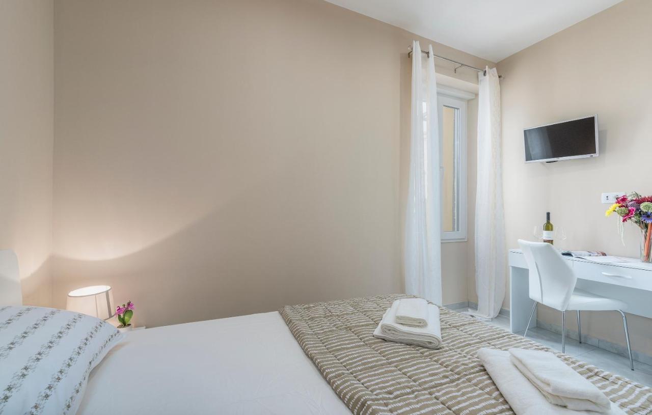 Roberto Rooms Poreč Extérieur photo
